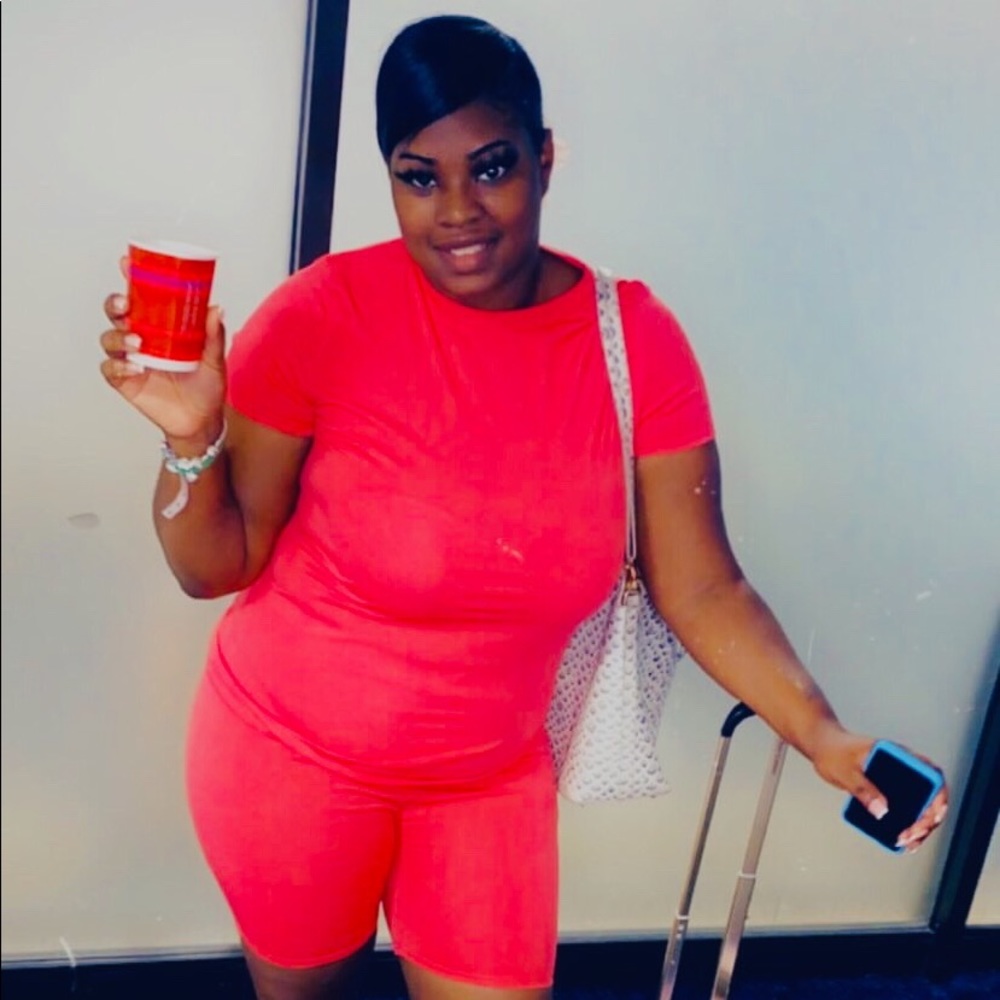 Meet your Posher, Nika